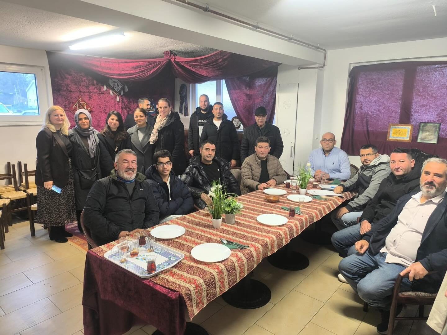 Rinteln Camisinde Veliler Birliği Başkanlığı Seçimi Yapıldı